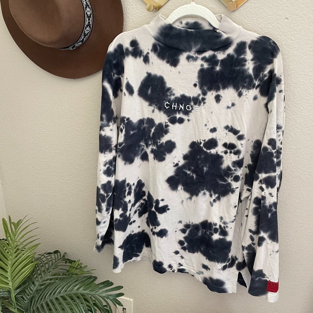 CHNGE Black White Tie Dye Organic Cotton Long Sleeve Mock Neck T-Shirt Top Tee